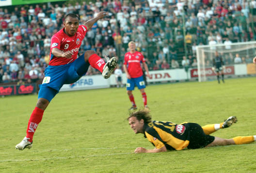 Alvaro Santos