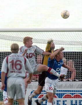 Tommy Jönsson (4) , Conny Johansson, målvakt, Halmstad