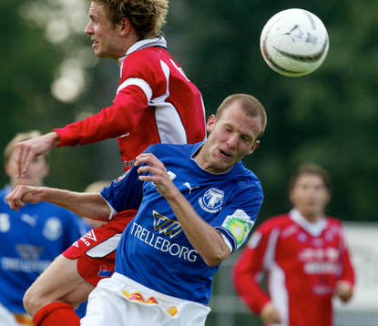 Patrik Svensson nickar