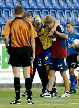 Mattias Jonson, Bröndby lämnar planen - skadad - i halvtid