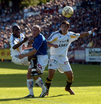 Derek Boateng och Stefan Ishizaki, AIK tar sig förbi
