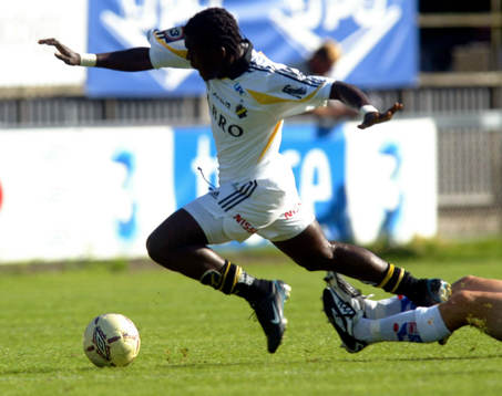 Derek Boateng, AIK stoppas med en bensax