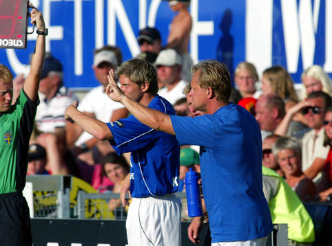 Byte, Jonas Thern byter in Olle Kullinger