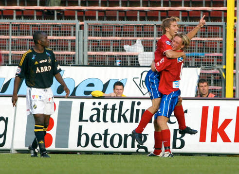 Johan Svensson, Öster i armarna på Patrik Karlsson