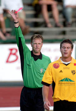 Utvisning. Patrick Winqvist, domare