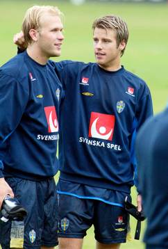 Mikael Dorsin och Pontus Farnerud, Sverige
