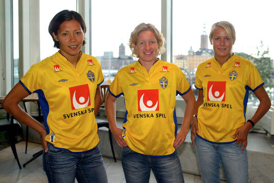 Jane Törnqvist, Victoria Svensson och Josefine Öqvist är