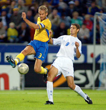 Olof Mellberg, Sverige och Angelos Karagounis, Grekland
