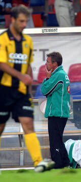 Anders Linderoth, tränare Hammarby stod länge och deppade