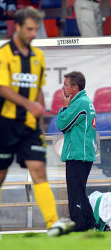 Anders Linderoth, tränare Hammarby stod länge och deppade