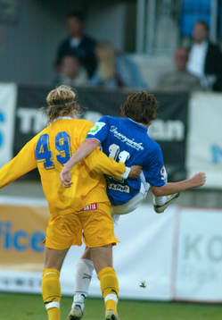 Eric Fischbein, Trelleborg, lyfts fram av Malmös Christian