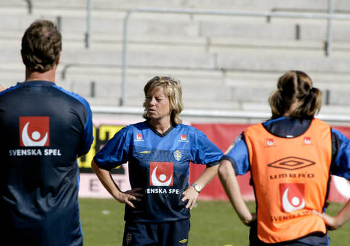 Fotboll, Dam, Sverige, Träning, Marika Domanski Lyfors,