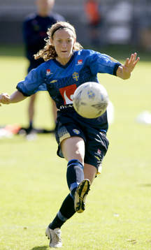 Fotboll, Dam, Sverige, Träning, Therese Sjögran