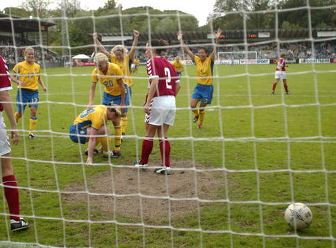 2-1 Frida Östberg. Jubel