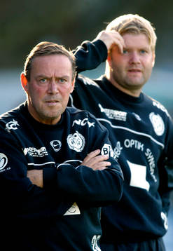 Christian Samuelsson, ass. tränare (i bakgrunden) och Lars