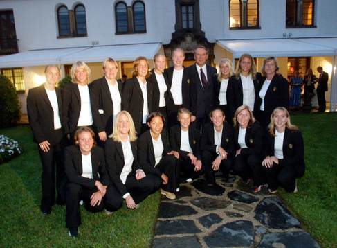 Damlandslaget besöker Sveriges Ambassad  i Washington