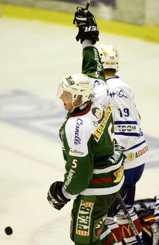 Segerskytten Niklas Karmhag, Rögle jubel
