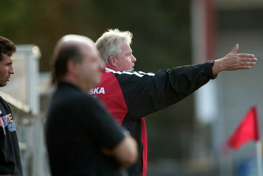 Conny Karlsson, tränare,  Assyriska