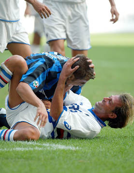 Bettarini och Zanetti. Jubel, kram