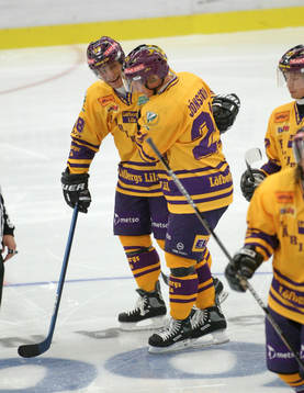 Marcel Jenni och Jörgen Jönsson, Färjestad. Jubel