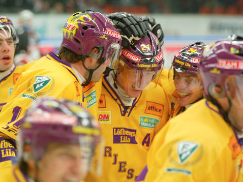 Jörgen Jönsson och Dieter Kalt, jubel, Färjestad