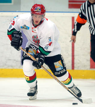 Magnus Hedlund, Modo