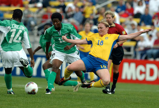 Frida Östberg, Sverige och Nkiro Okosieme, Nigeria