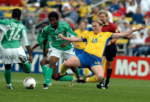 Frida Östberg, Sverige och Nkiro Okosieme, Nigeria