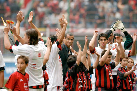 Rivaldo, Milan. Avtackning