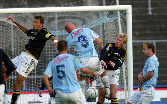 Olof Persson, Malmö nickar in ledningsmålet
