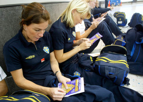 Landslaget med Malin Moström och Hanna Marklund i spetsen