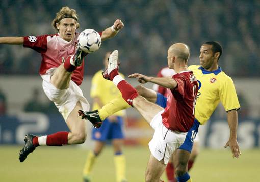 Arsenals Thierry Henry och Moskvas Vladimir Maminov, Oleg