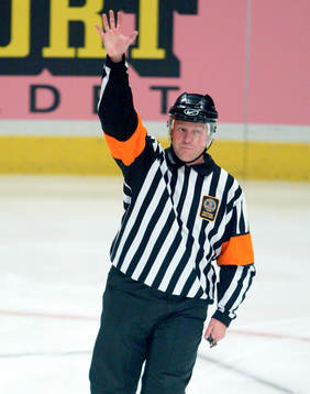 Ulrik Lindh, domare