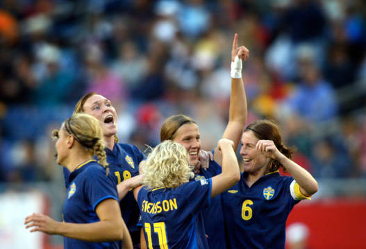 Malin Andersson, Sverige gör 1-2 till Sverige på