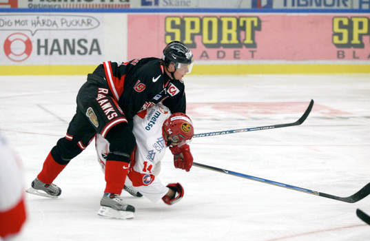 Juha Riihijärvi, Malmö trycker ner Niklas Nordgren, Timrå
