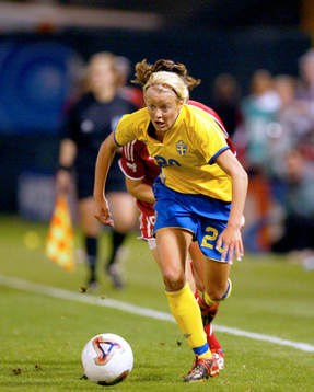 Josefine Öqvist, Sverige