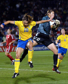 Hanna Ljungberg och Taryn Swiatek, Kanada