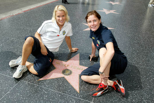 Anna Sjöström och Malin Moström, i Hollywood vid Nicole
