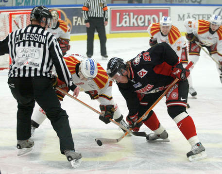 Mikael Wahlberg och Niklas Anger. teckning