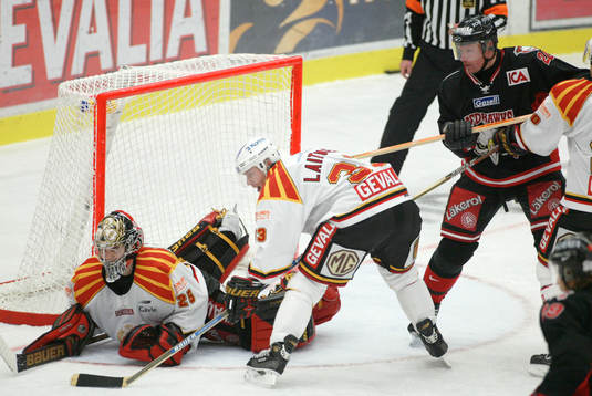 Markus Korhonen, målvakt, Veli-Pekka Laitinen och Niklas