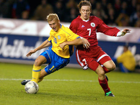 Marcus Allbäck, Sverige fälls av Dzintars Bleidelis,