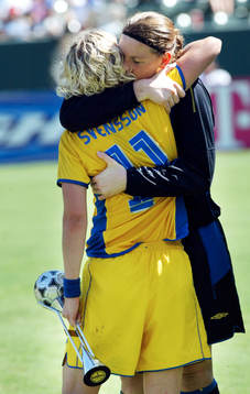 Victoria Svensson och Caroline Jönsson, Sverige