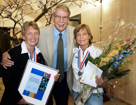 Hemkomst till Arlanda; Susanne Erlandsson och Gunnar