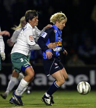 Josefin Christeansen, Hammarby och Victoria Svensson,