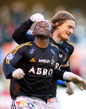 Kwame Quansah och Mats Rubart, AIK, jubel