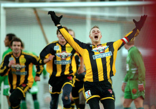 Friska Viljor klara för Superettan .Jubel av Jerry