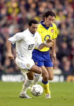Jermaine Pennant, Leeds och Robert Pires, Arsenal