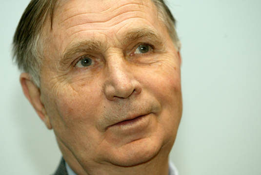 Viktor Tichonov, förbundskapten, Ryssland