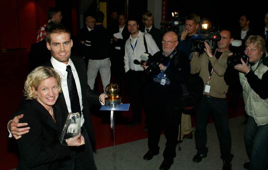 Diamantbollsvinnaren Victoria Svensson och Olof Mellberg,