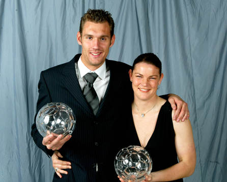 Årets målvakt Andreas Isaksson och Caroline Jönsson